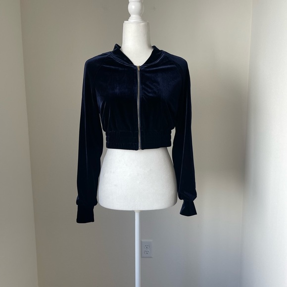 NWOT Meshki Navy Blue Velvet Cropped Tracksuit Jacket size S - Picture 1 of 8